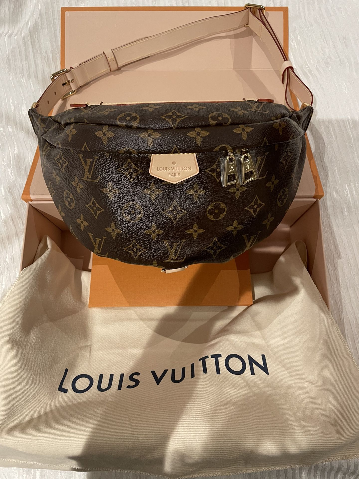 Custom made LV bumbag (authentic lv leather) for Sale in Ewa Beach, HI -  OfferUp