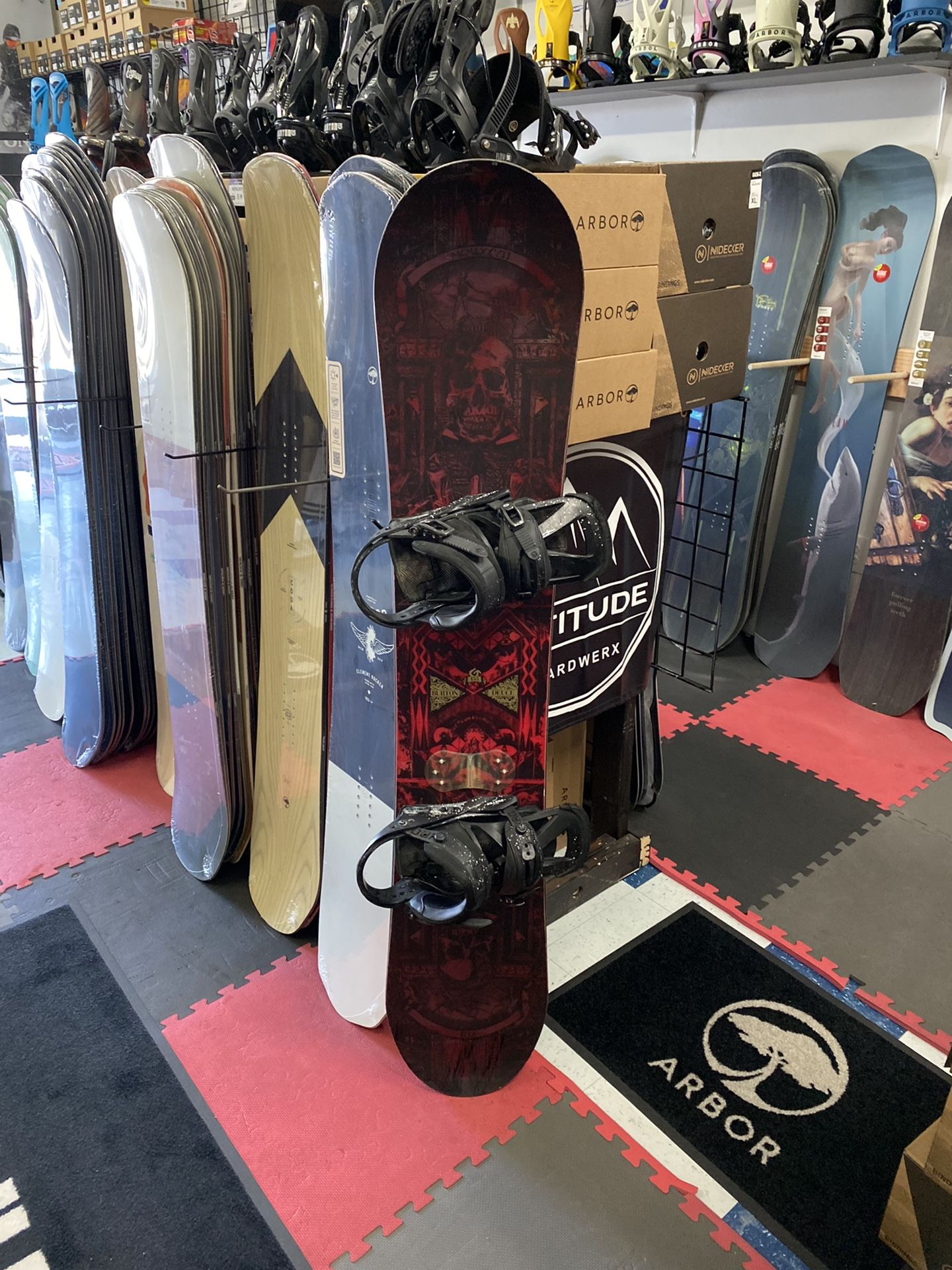 Burton Deuce 155 Snowboard With Burton Mission Bindings