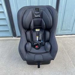 Nuna Rava car seat