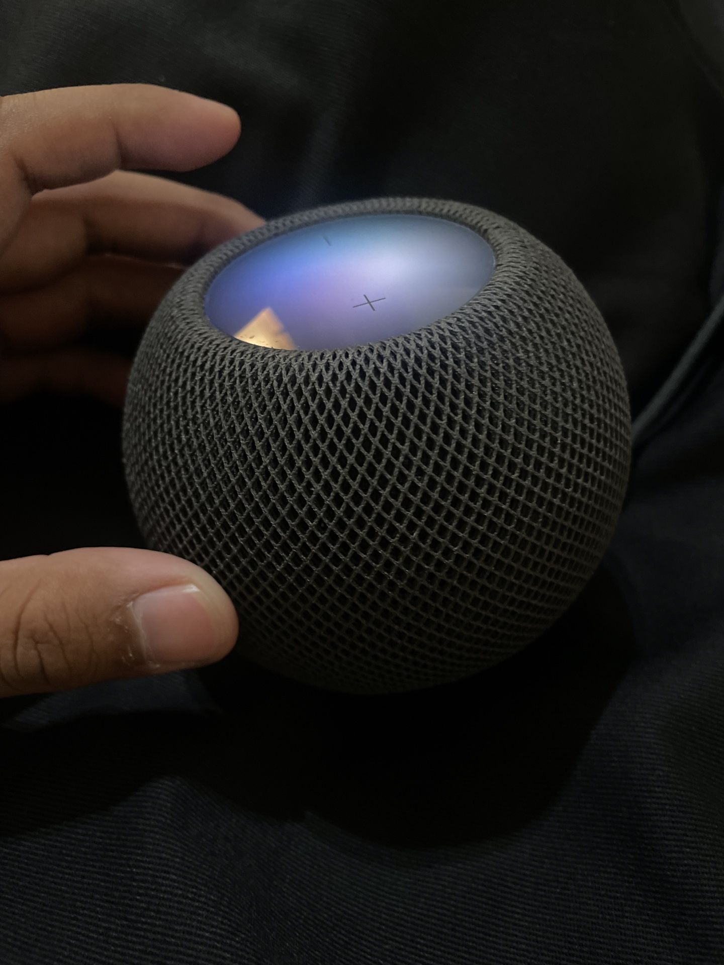 Apple speaker