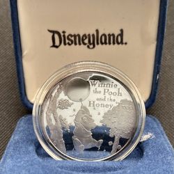Disneyland 30th Anniversary 1966 * 1996)  “ Winnie The Pooh “  1 oz . 999 Silver.