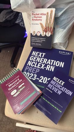 New Unused Nursing Textbooks Nclex Prep Kaplan Review Student Books