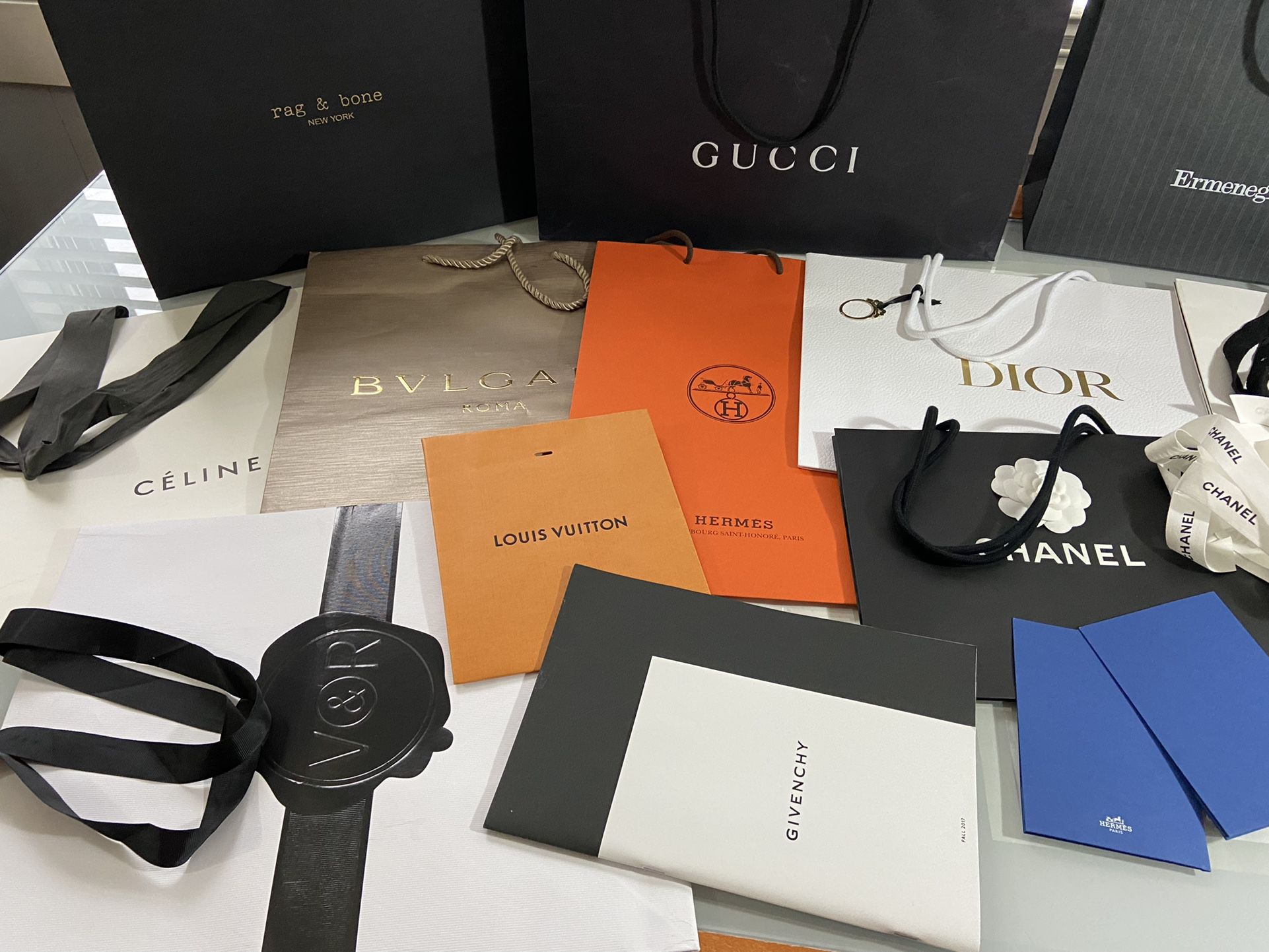 GUCCI LOUIS VUITTON HERMES CHANEL 12 Lot Of Gift Bags for