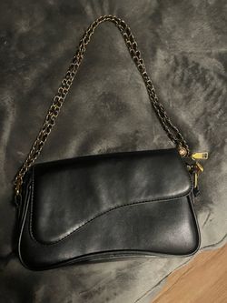 black classic purse