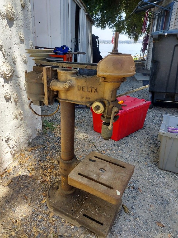 Delta Drill Bench Top Model DP220