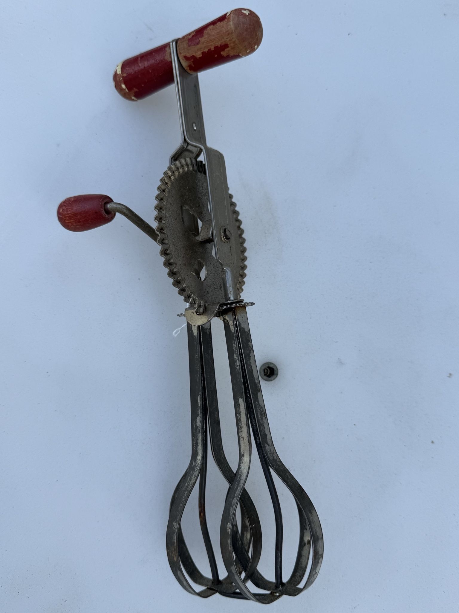 Vintage Center Drive Egg Beater (tested And Working Great)