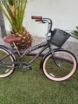 Nirve Cherry Blossom Beach Cruiser