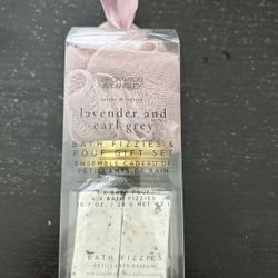Brompton & Langley: Lavender & Earl Grey Bath Fizzies & Pouf Gift Set