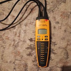 Fluke T+Pro Electric Tester