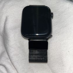 Apple Watch Series 9 GPS+ Cellular 2024 45mm Graphite Stainless Steel Case with Graphite Milanese Loop