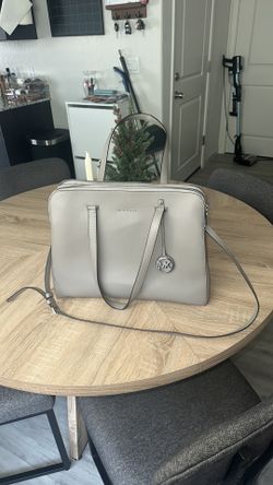 Michael Kors Tote