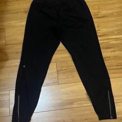 lululemon joggers 