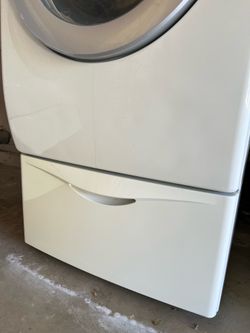 PEDESTAL FOR MAYTAG NEPTUNE WASHER & DRYER
