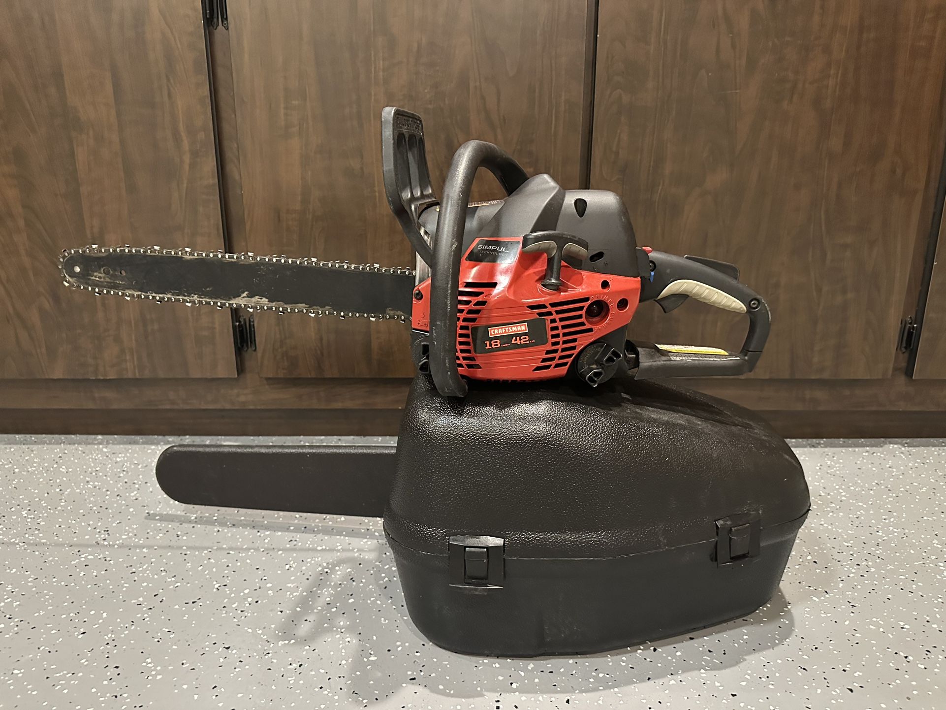 Craftsman Chainsaw 18 Inch 42cc 2 Stroke (sold as Is)