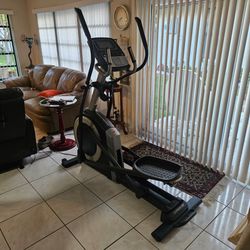 ProForm Carbon E7 Elliptical