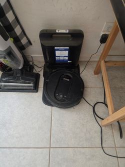 Shark IQ vacuum