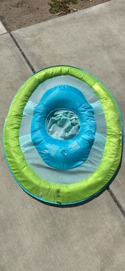 Pool floaty for infants