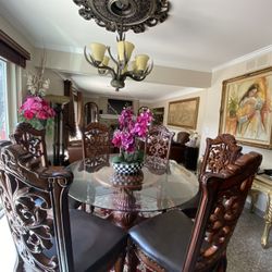 Very  Beautiful gorgeous dining table with six chairs