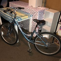 Diamondback Bike 26 Womens Like New 
