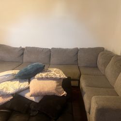 LARGE Sectional couch/ Sofa 