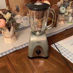 Saltón Blender  Retail Price 150.00