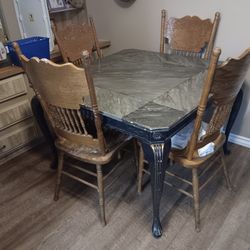Dining Room Table 
