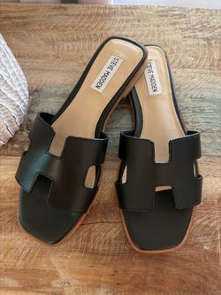 Steve Madden slides