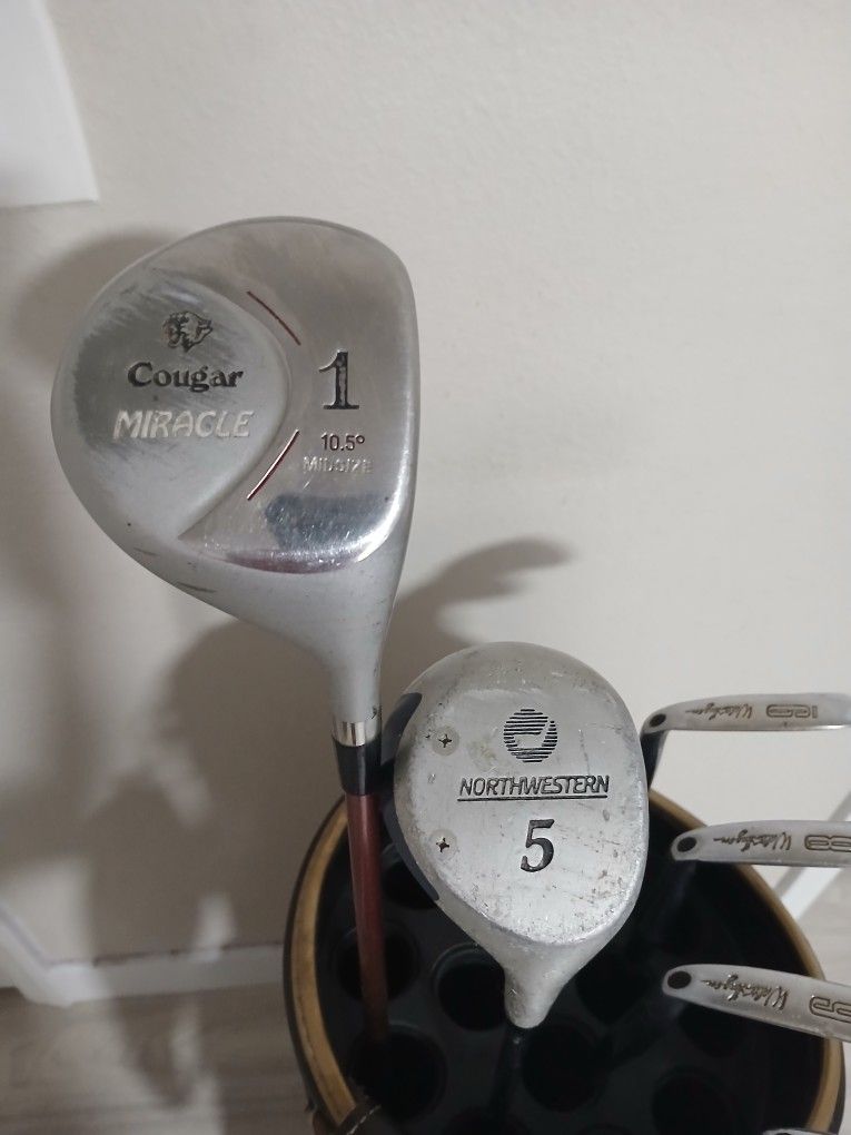 Vintage Ram Golf Bag With Clubs