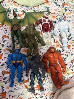 Marvel legends BAF read desc