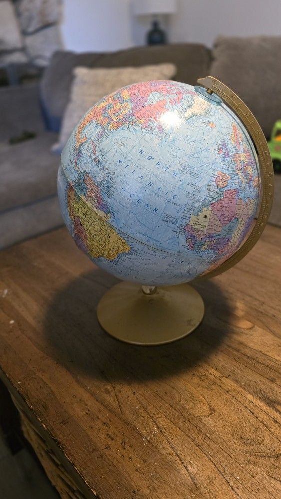 12 Inch Globe