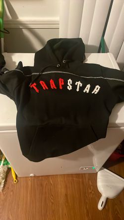 💥 INSANE DEALS – Trapstar Hoodie, Balenciaga Tee & Jordan 4 Black Cats! Grab Now! 💥