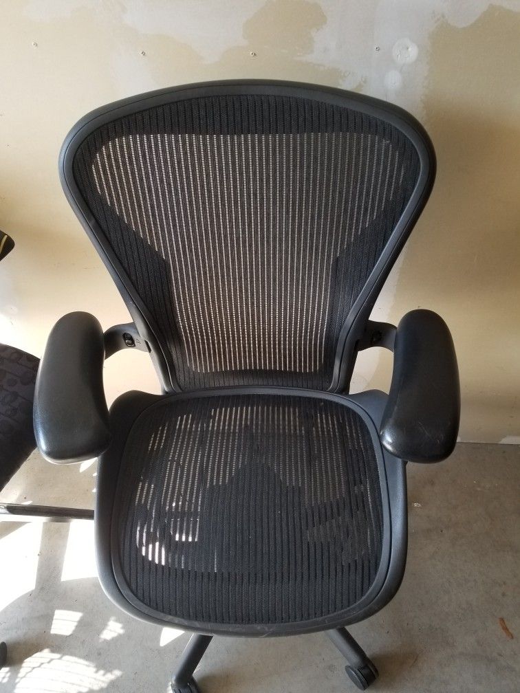 Herman Miller Aeron Office Desk Chairs 