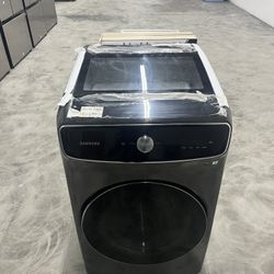 Brand new Samsung Flex Dryer (2 dryers in 1)