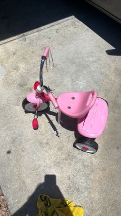 Radio Flyer Girls Trike