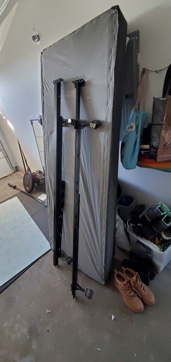 Free Queen Bed Frame Box Springs