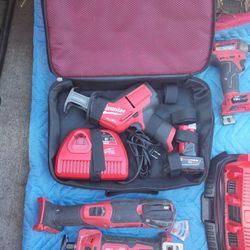 Milwaukee Fuel M12 Hackzall