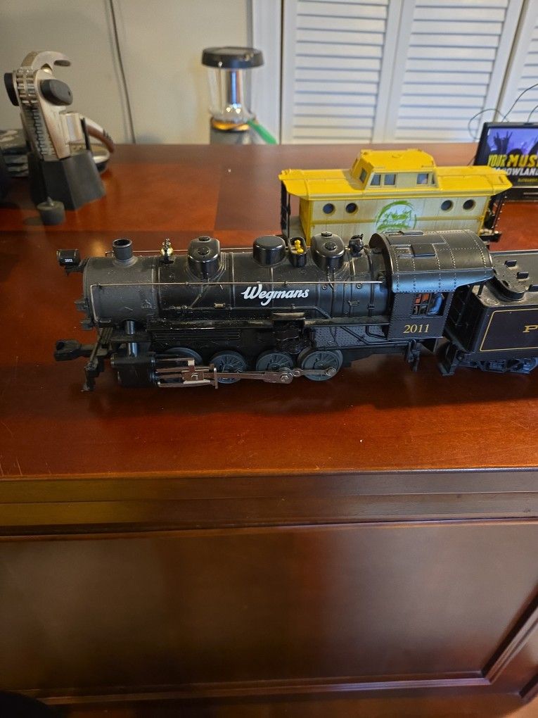Wegmans Train Set