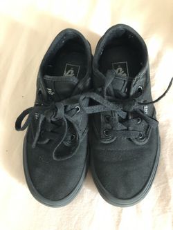 All black kids Vans Size 1