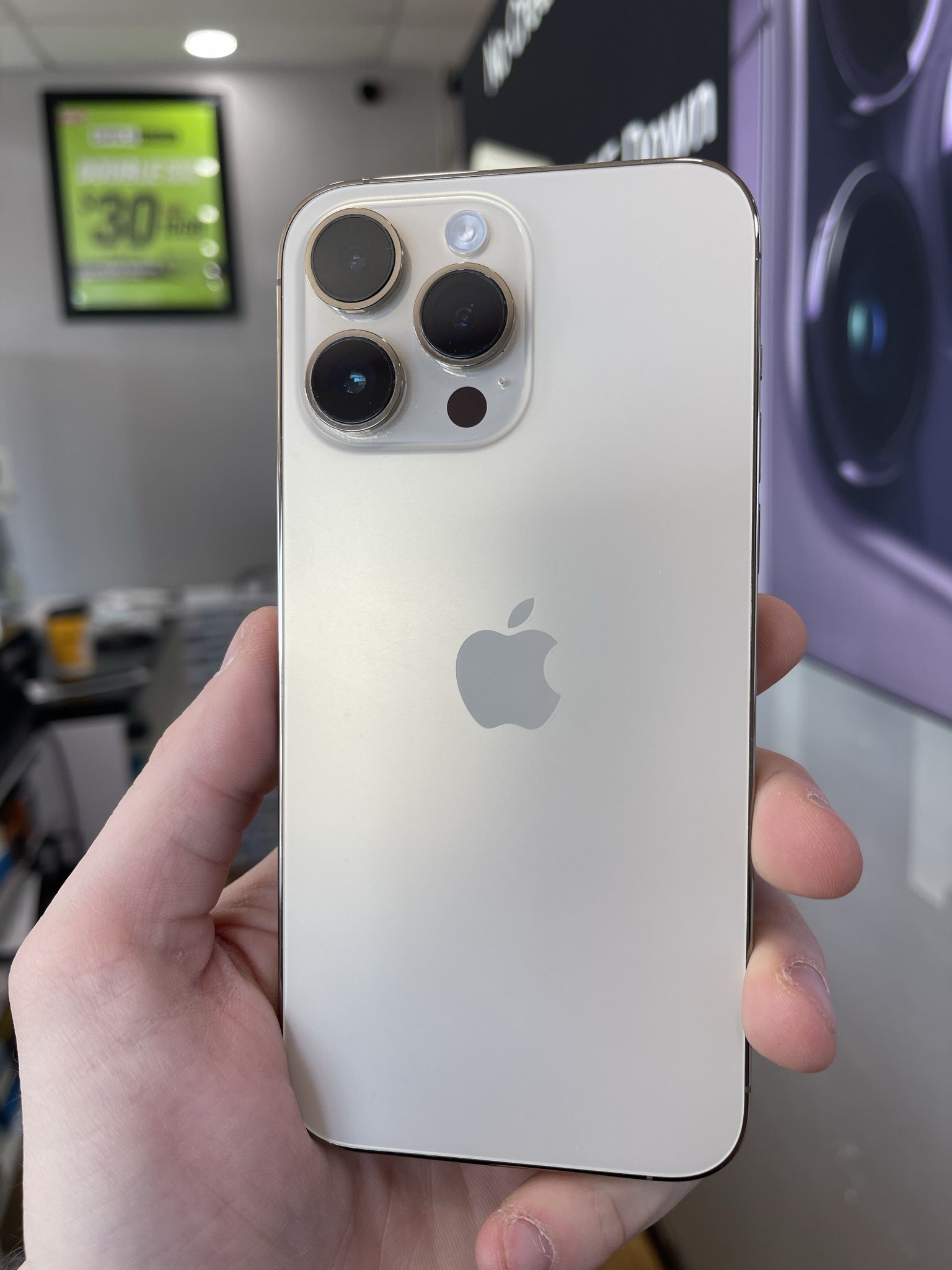 UNLOCKED iPhone 14 Pro Max 128GB Gold