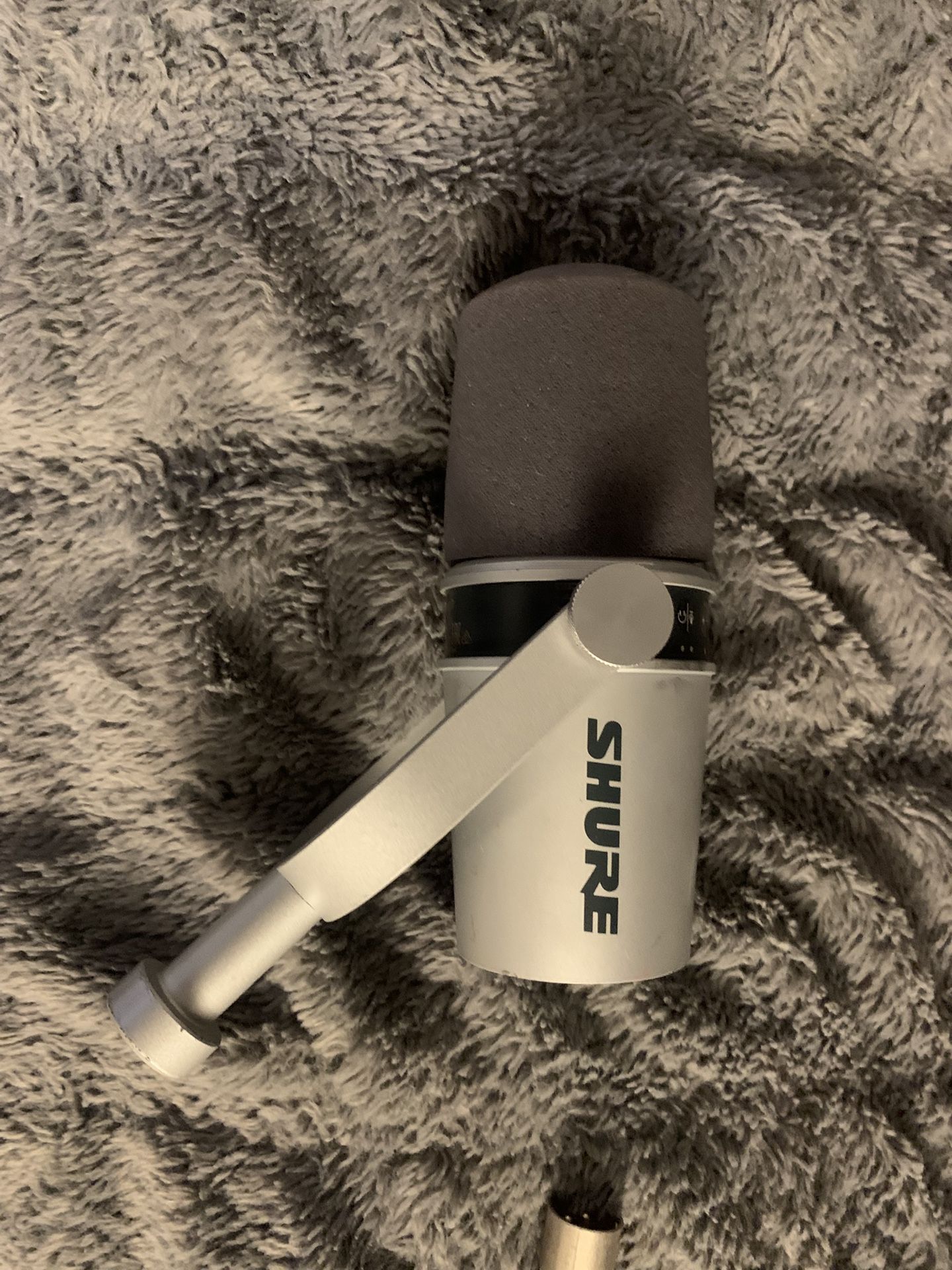 Shure MV7 USB Podcast Microphone - Silver