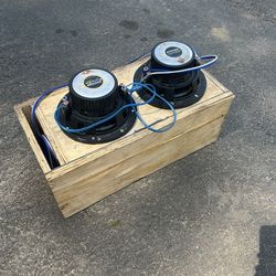 Kicker 8” Subs