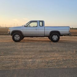 1993 Nissan Pickup
