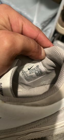 Nike tennis white shoes size 8.5 US