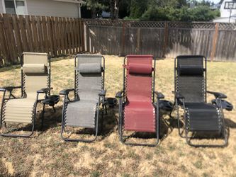 Zero Gravity Lounge Chairs