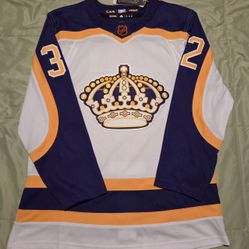  Kings #32 Quick NHL Jersey Size 46=Small $75