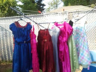 dress girls diferen color