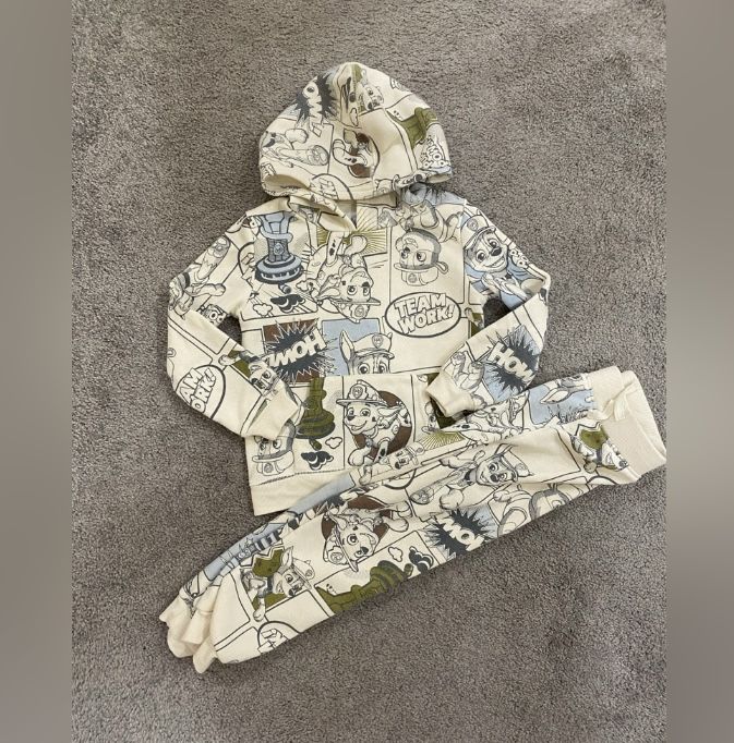 Boys Paw Patrol fleece Outfit Size 5t