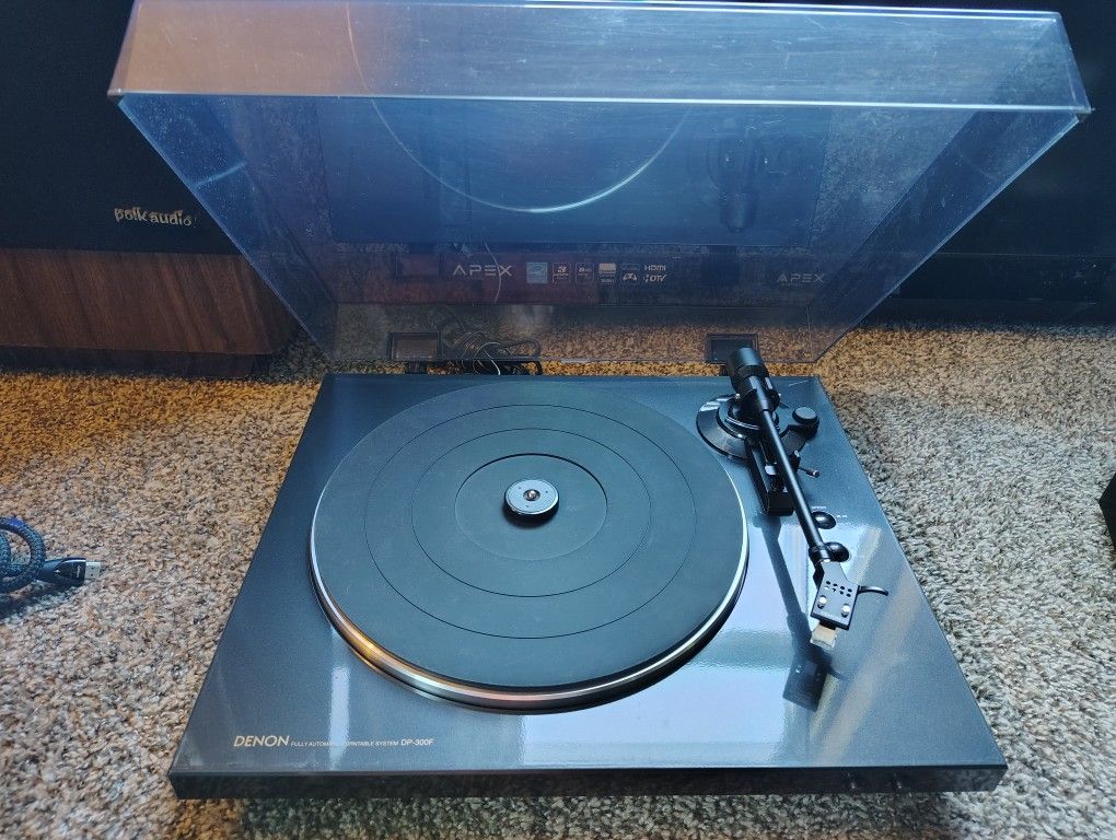 Dennon Dp 300-f Turntable