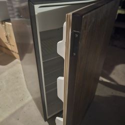 Mini Refrigerator 