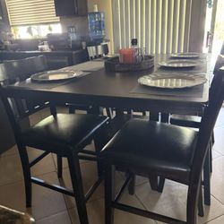 Dinning Table